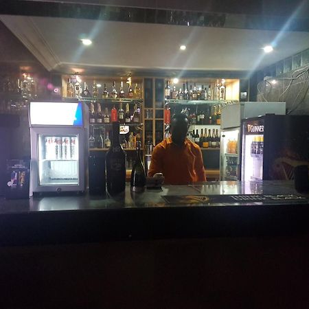 Chamcce Hotel Ajao Lagos Luaran gambar