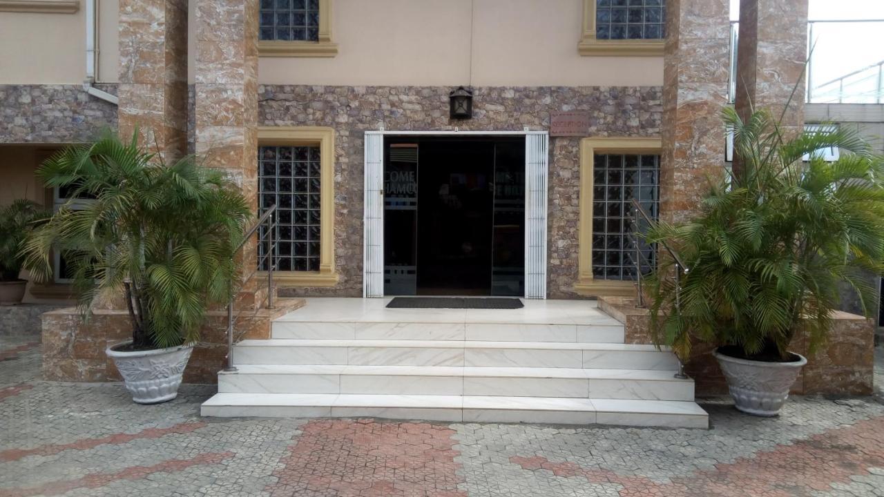 Chamcce Hotel Ajao Lagos Luaran gambar