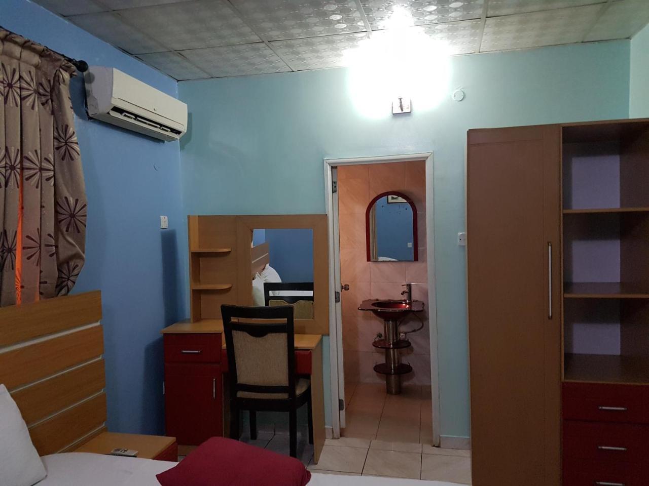 Chamcce Hotel Ajao Lagos Luaran gambar