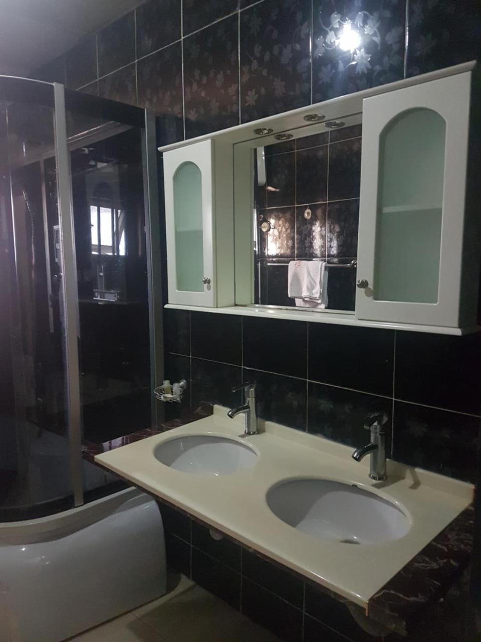 Chamcce Hotel Ajao Lagos Luaran gambar